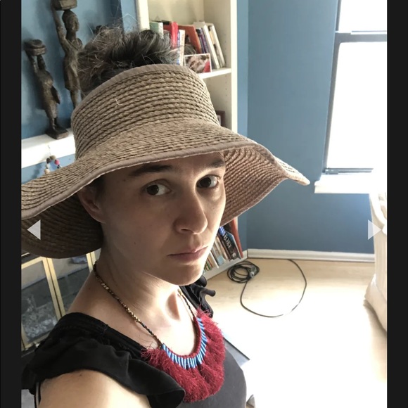 Jax Hatz- Unhat Sunhatz Handmade in USA, Packable Raffia Visor in Natural Colors - Picture 2 of 9